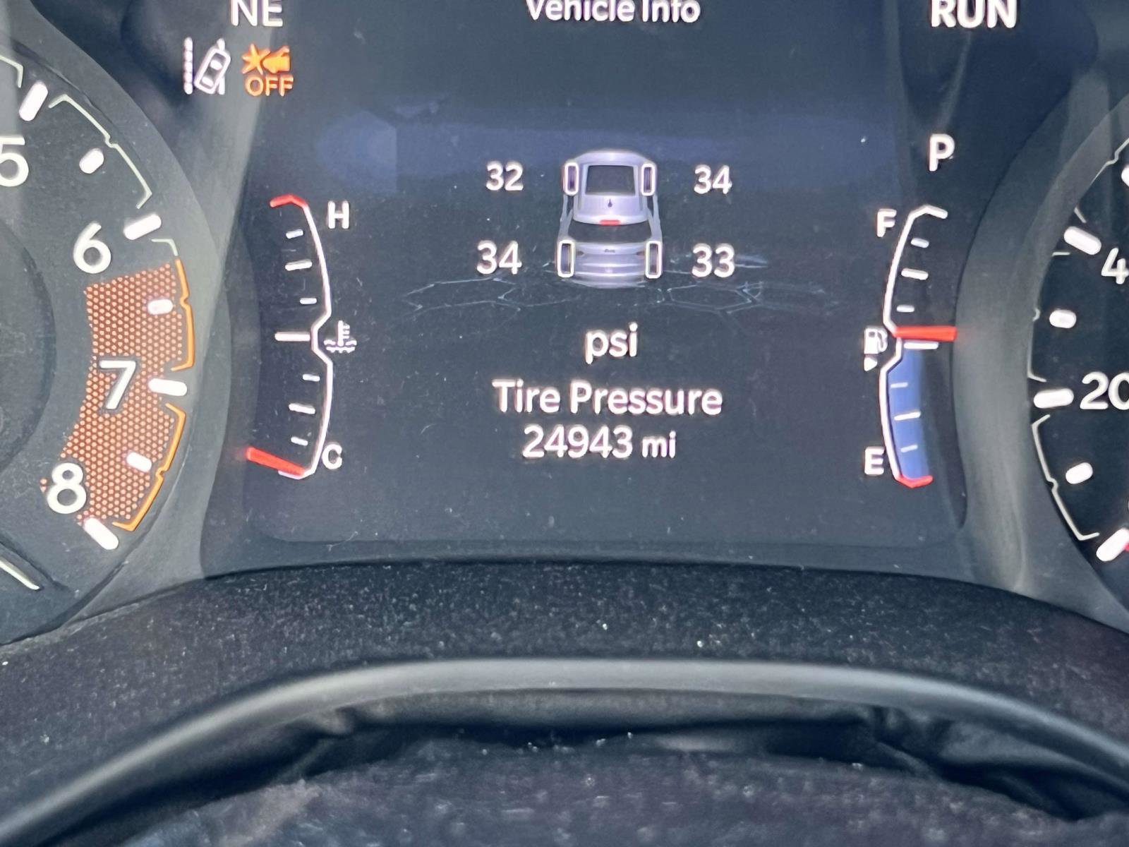 Used 2023 Jeep Compass Limited image 17