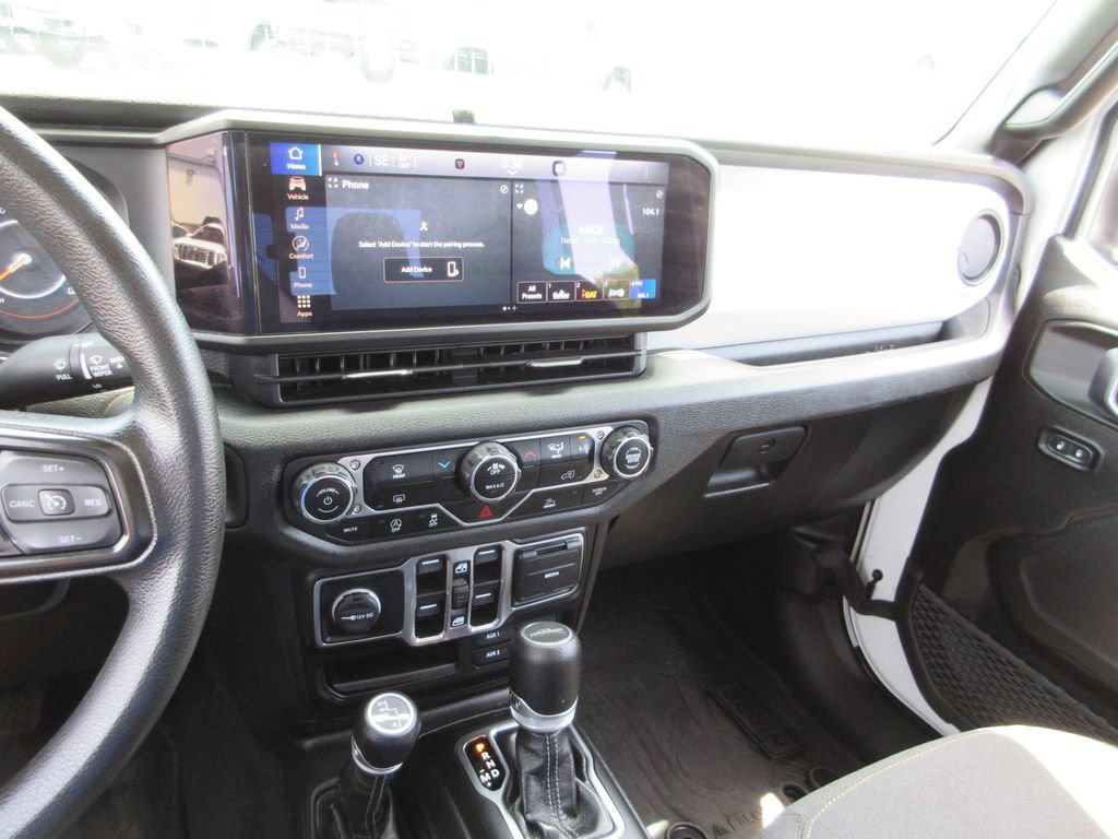 Used 2024 Jeep Gladiator Sport AWD/4WD image 27