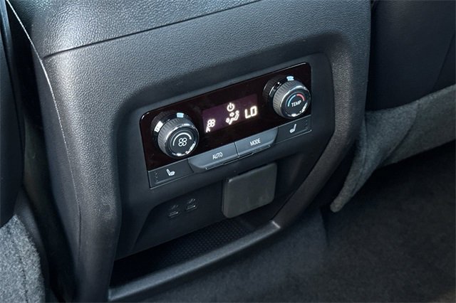 New 2026 Chevrolet Traverse High Country image 17