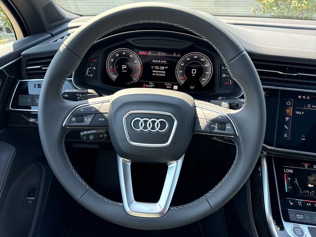 New 2025 Audi Q7 3.0T Premium Plus image 25