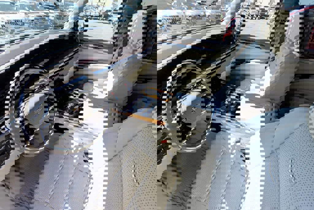 Certified 2025 Cadillac Escalade Sport Platinum w/ LPO, ONYX Package image 41