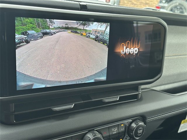 New 2025 Jeep Wrangler Sahara image 28