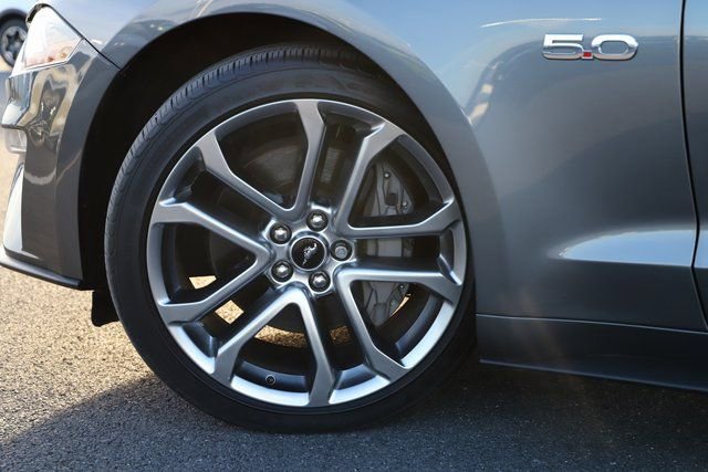 Used 2021 Ford Mustang GT Premium w/ Equipment Group 401A image 2