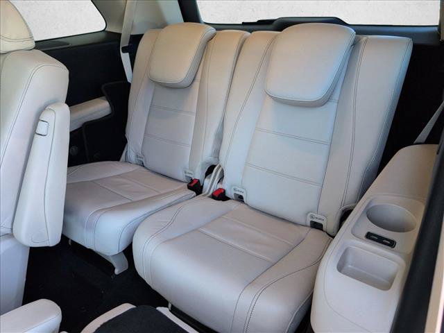 Used 2024 Mercedes-Benz GLS 450 4MATIC image 22