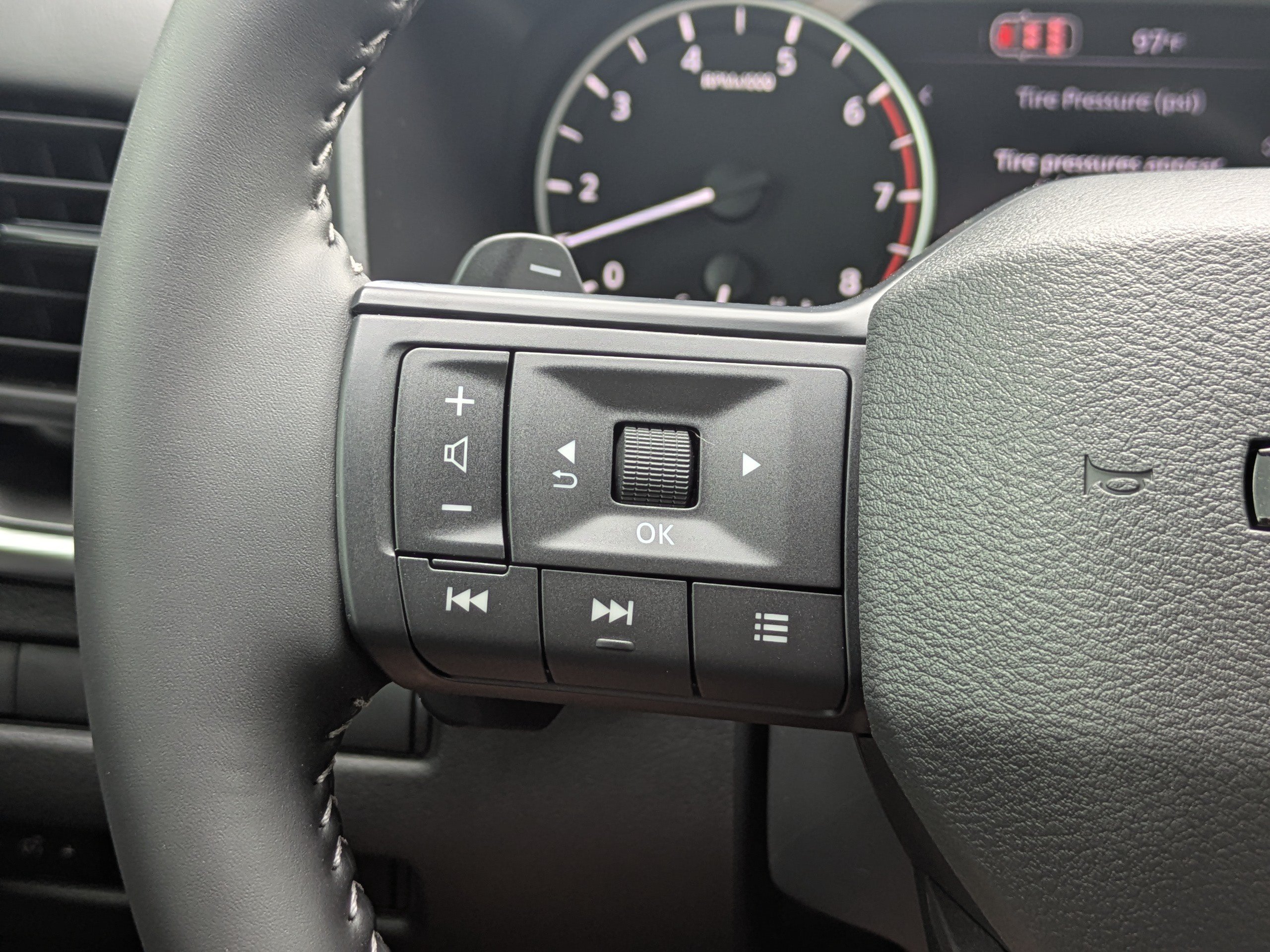 New 2026 Nissan Rogue Dark Armor FWD image 28