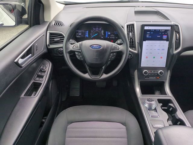 Used 2022 Ford Edge SE w/ Black Appearance Package AWD/4WD image 16