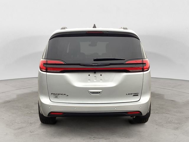 New 2026 Chrysler Pacifica Limited image 5