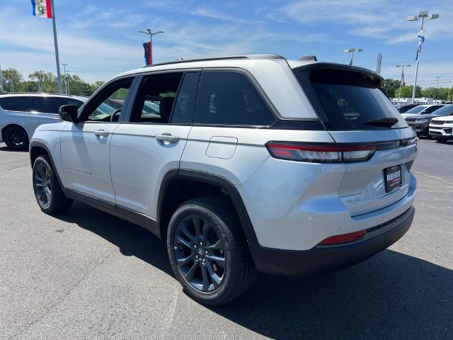 New 2026 Jeep Grand Cherokee Limited AWD/4WD image 5