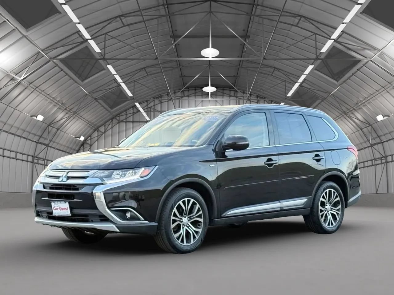Used 2017 Mitsubishi Outlander GT AWD/4WD image 3