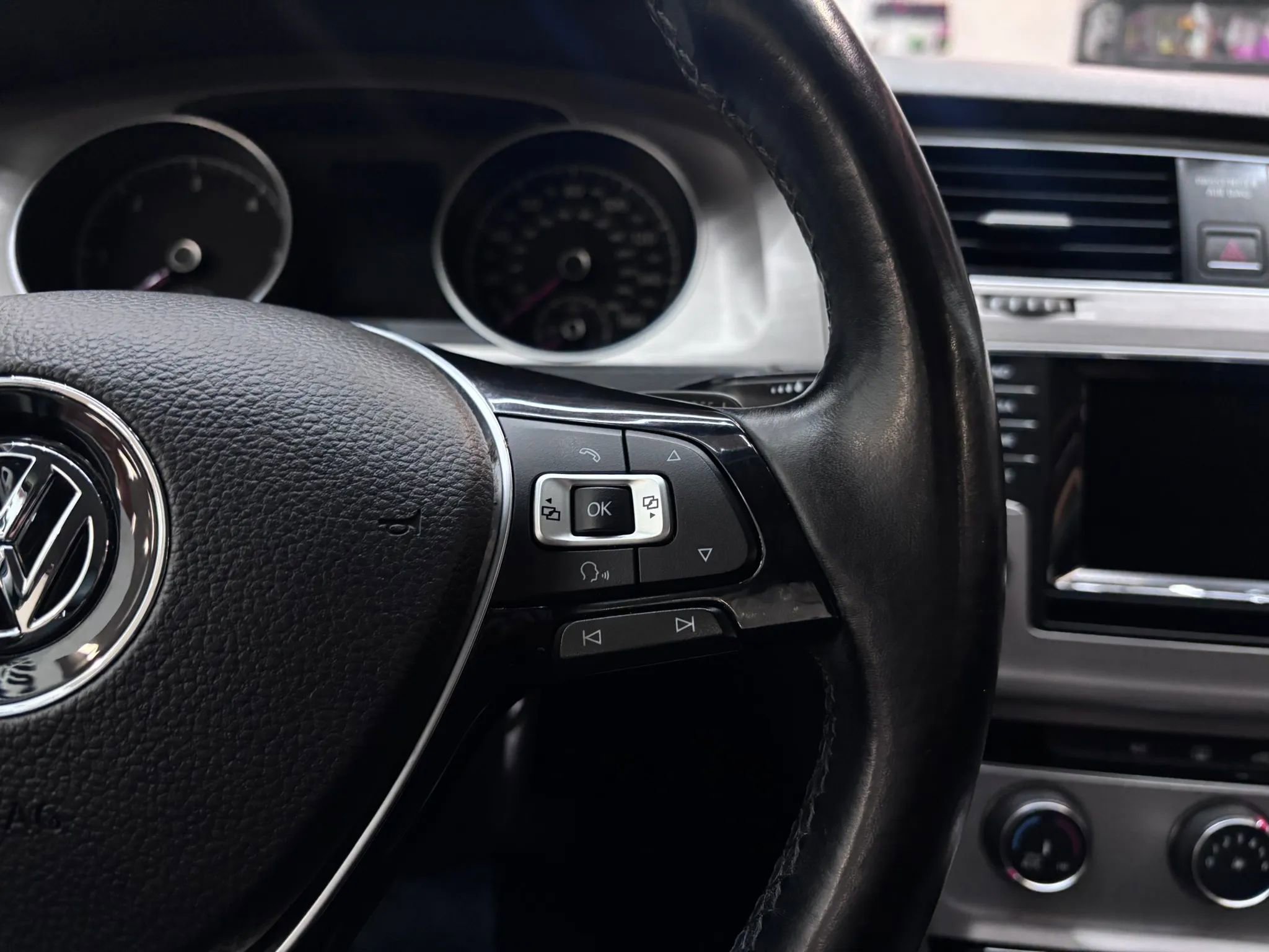 Used 2015 Volkswagen Golf TDI S FWD image 15