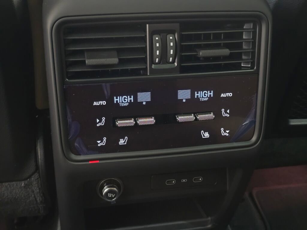 New 2026 Porsche Cayenne image 20