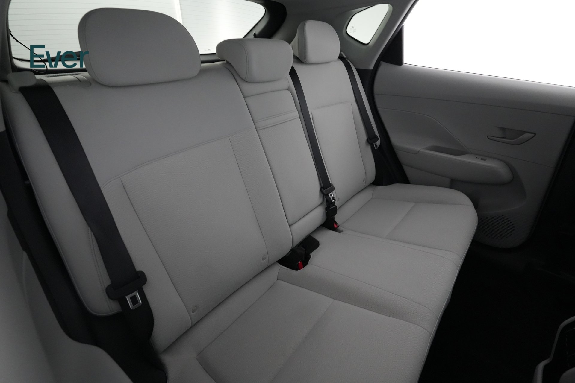 Used 2024 Hyundai Kona SEL FWD image 5