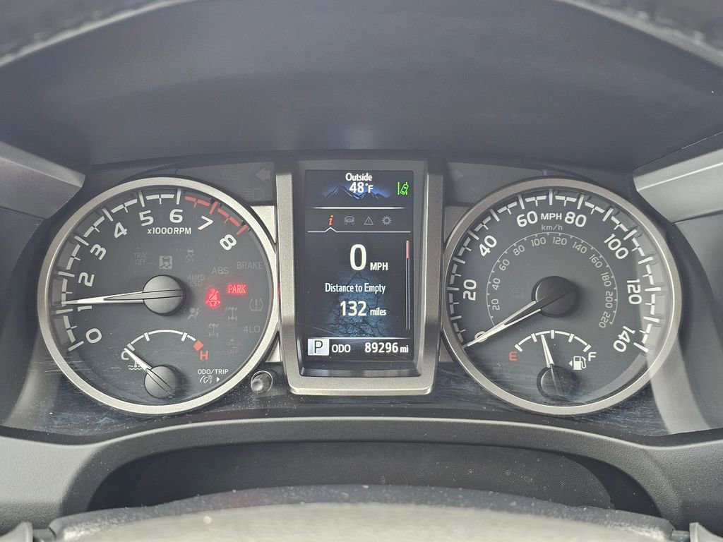 Used 2021 Toyota Tacoma SR5 w/ Trail Edition image 11