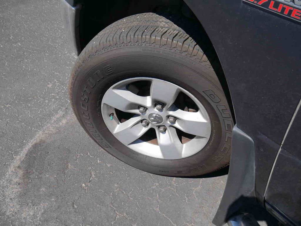 Used 2013 RAM 1500 ST w/ SXT Appearance Group AWD/4WD image 12