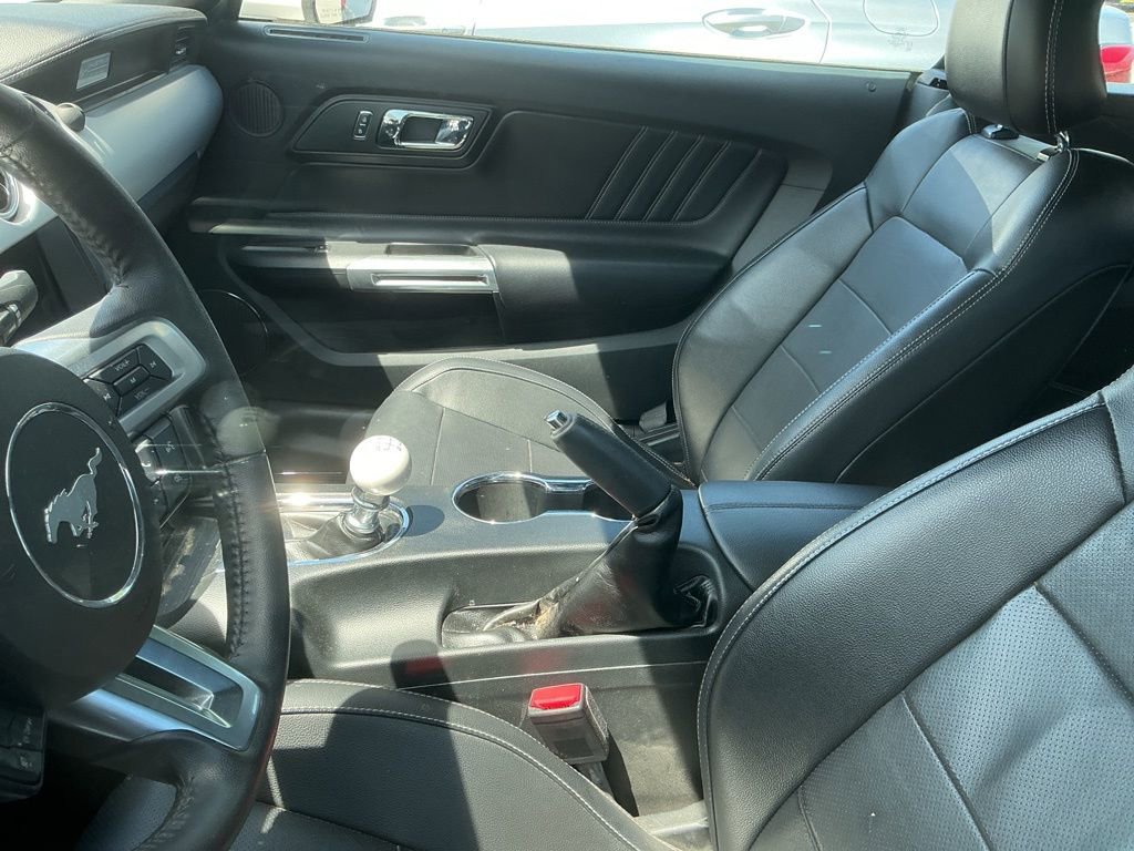 Used 2017 Ford Mustang GT Premium RWD image 7
