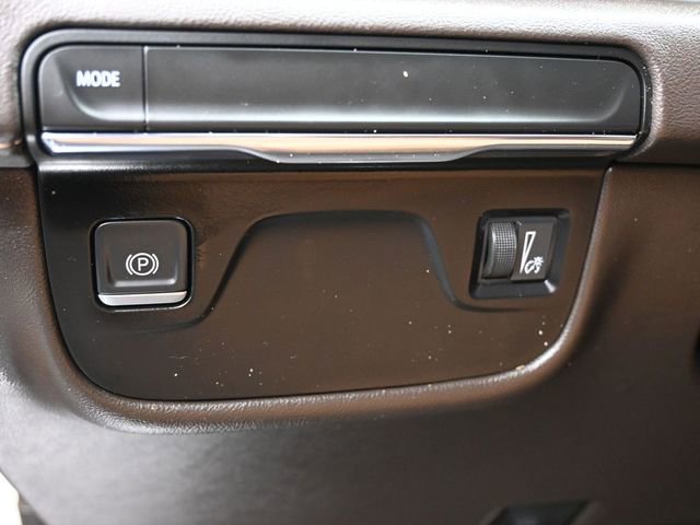 Used 2021 Cadillac Escalade Premium Luxury image 20
