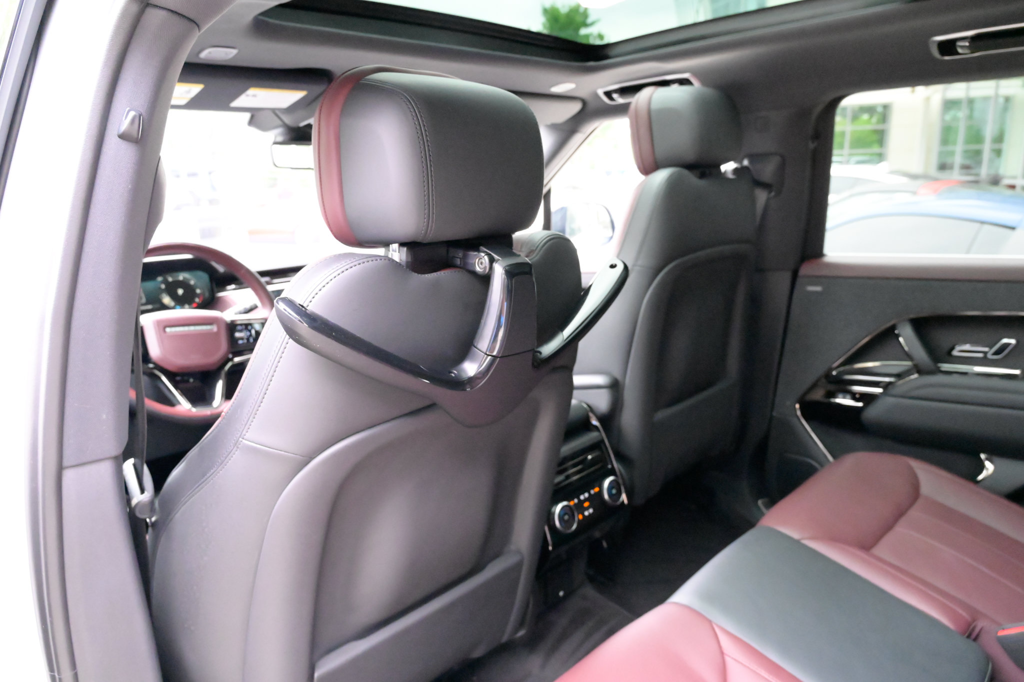 Used 2023 Land Rover Range Rover Sport SE Dynamic AWD/4WD image 35