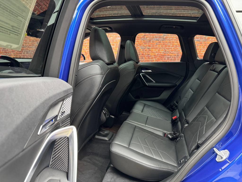 Certified 2025 BMW X1 M35i AWD/4WD image 25
