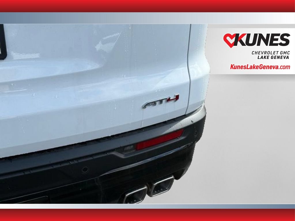 New 2026 GMC Acadia AT4 w/ Luxury Package AWD/4WD image 6