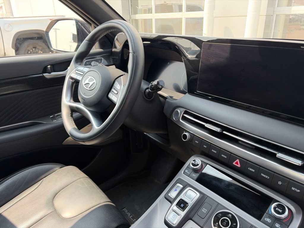Used 2024 Hyundai Palisade Calligraphy AWD/4WD image 11