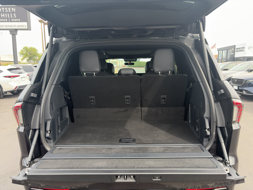 New 2027 Lincoln Navigator Reserve w/ Jet Appearance Package AWD/4WD image 15