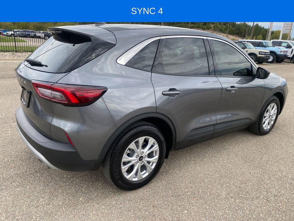 Used 2024 Ford Escape Active image 6