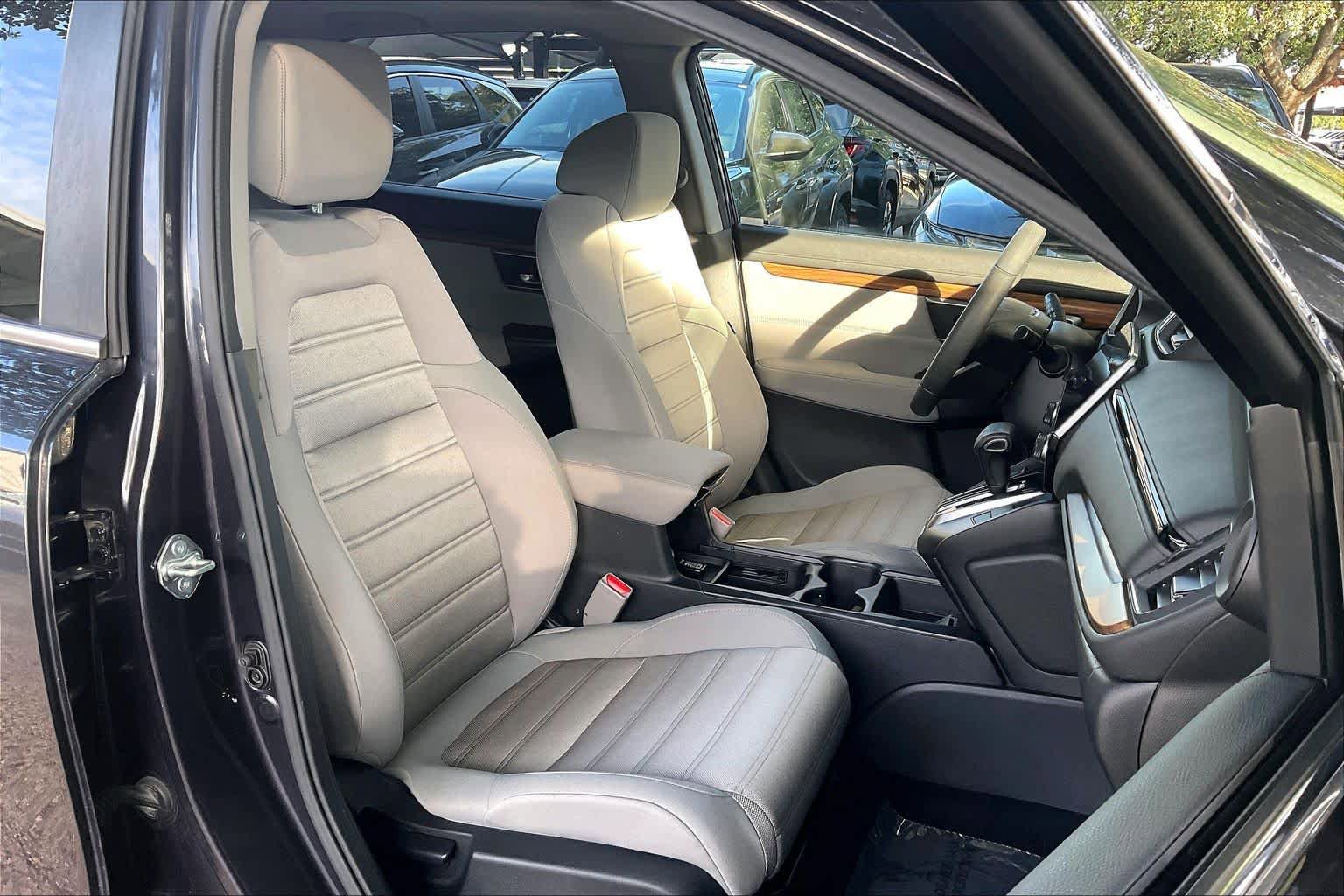 Used 2017 Honda CR-V EX image 9