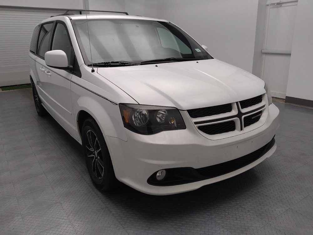 Used 2016 Dodge Grand Caravan R/T FWD image 13