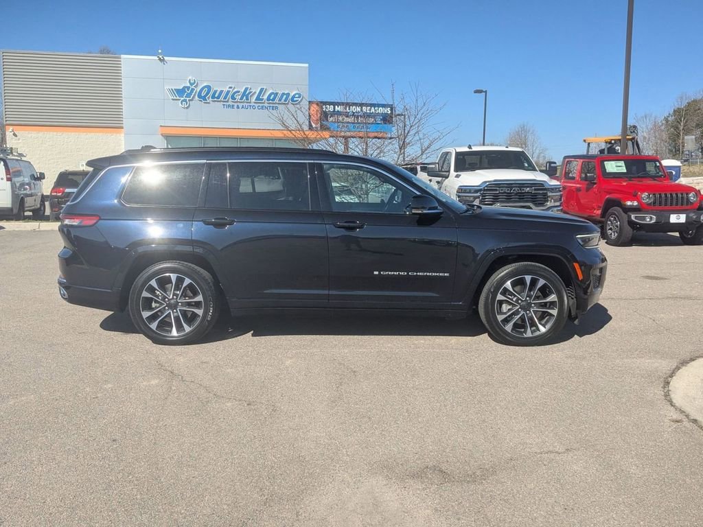 Used 2024 Jeep Grand Cherokee L Overland w/ Rear Seat Video Group I image 6