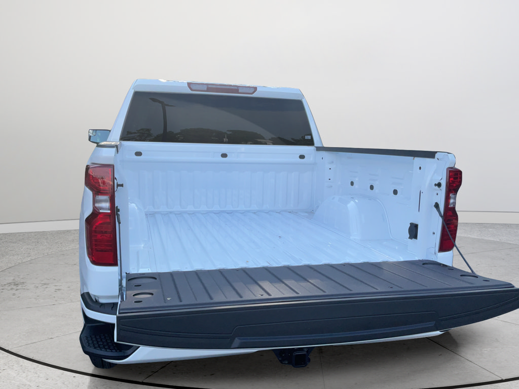 New 2026 Chevrolet Silverado 1500 Custom RWD image 9