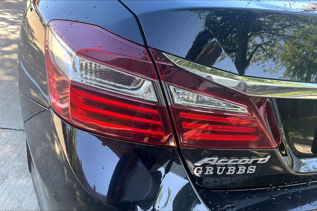 Used 2017 Honda Accord EX-L image 40
