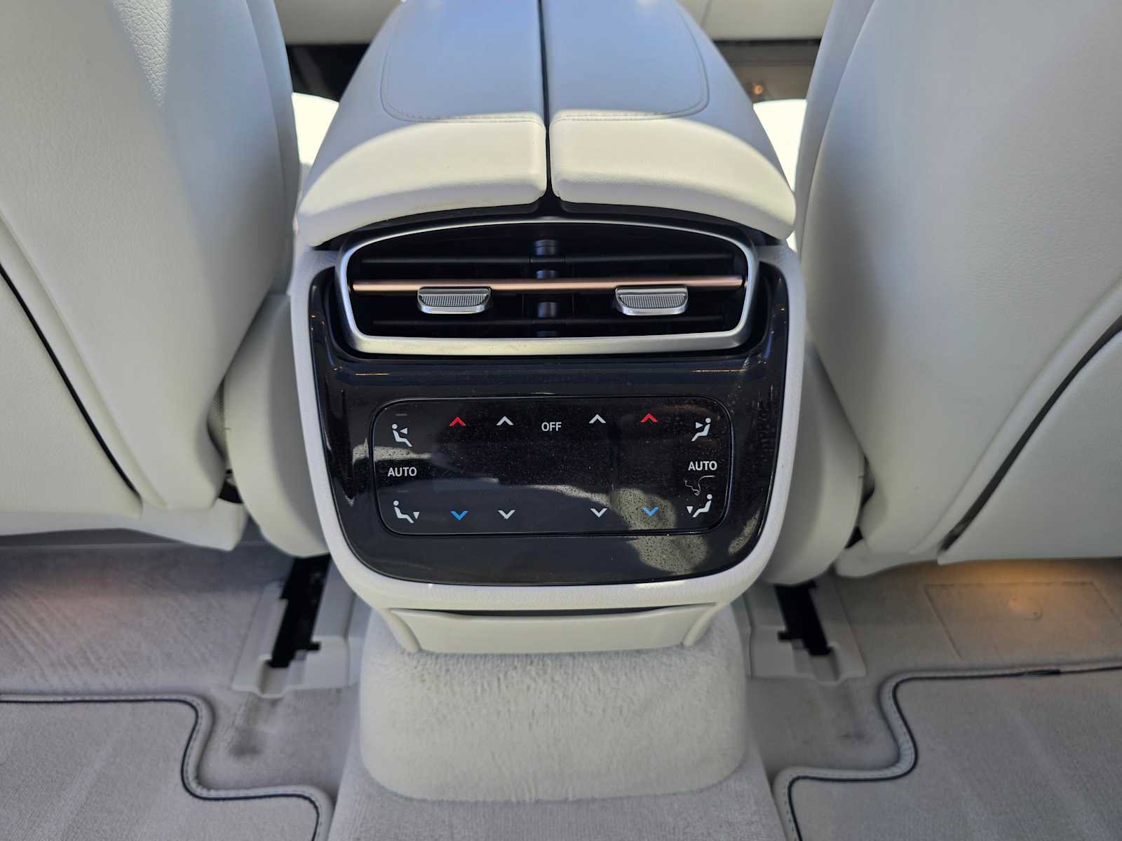 Used 2022 Mercedes-Benz EQS 580 4MATIC Sedan image 20