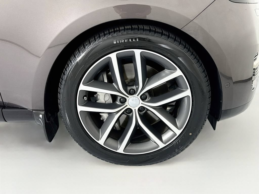 Used 2025 Land Rover Range Rover SE AWD/4WD image 32