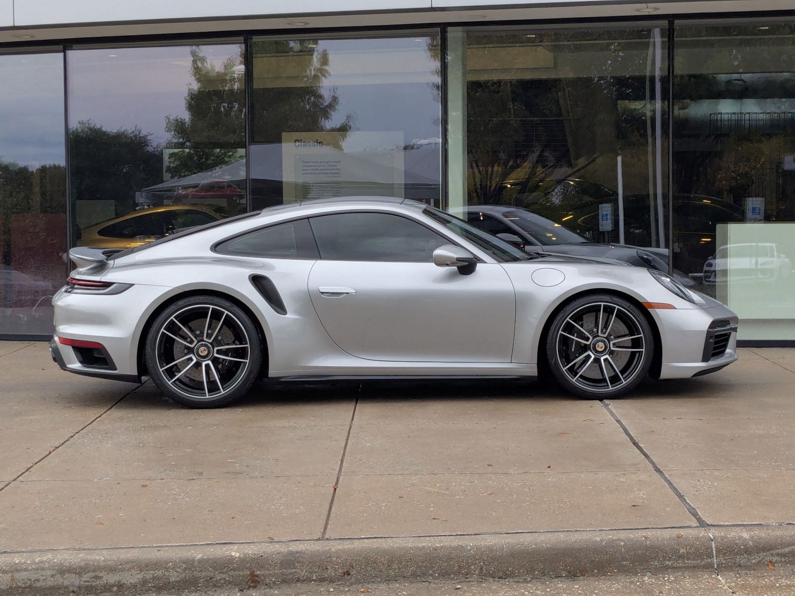 Used 2021 Porsche 911 Turbo S image 8