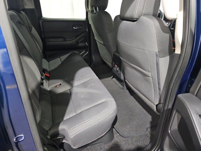 Used 2022 Nissan Frontier SV image 14