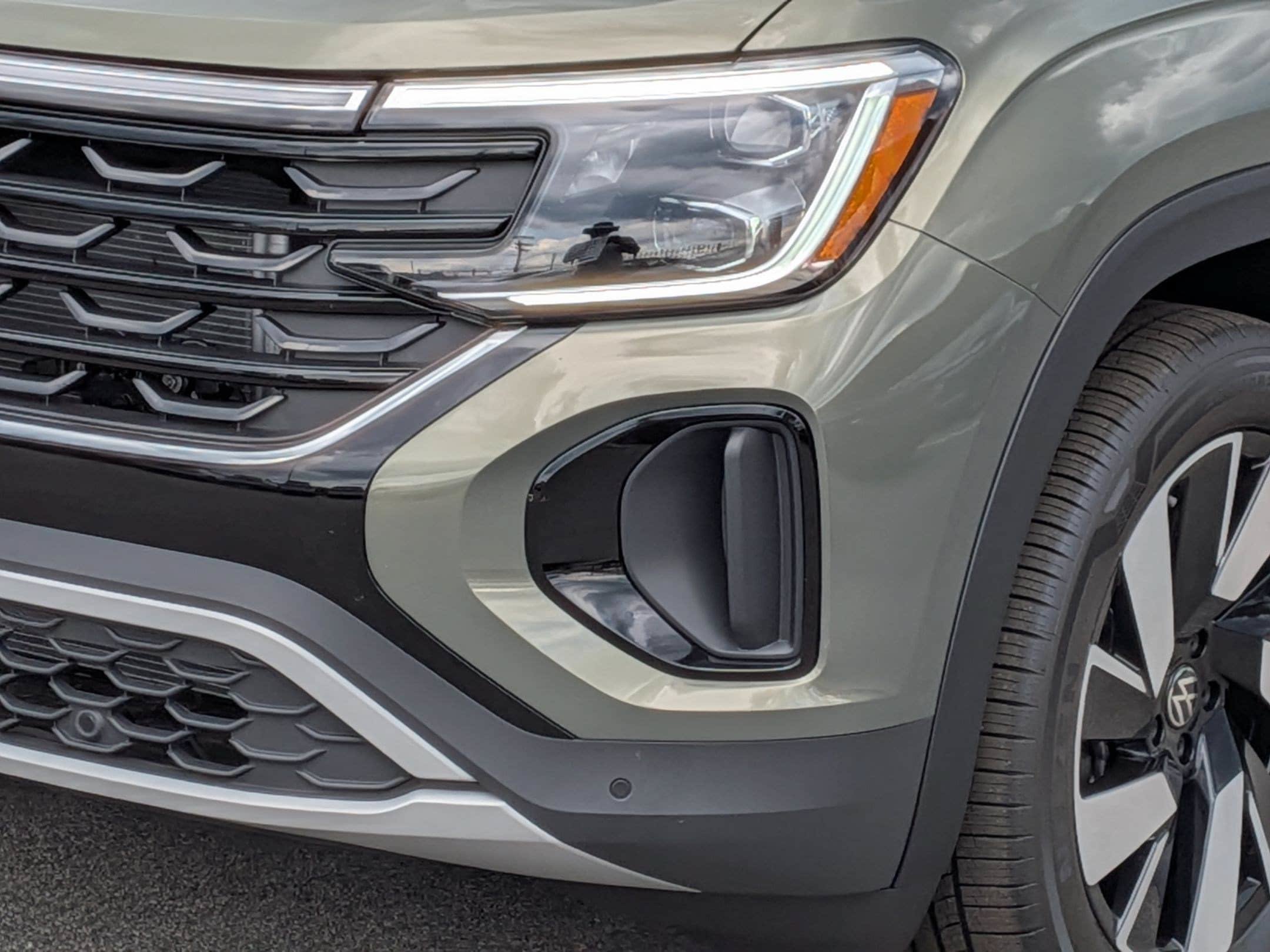 New 2026 Volkswagen Atlas Cross Sport SE AWD/4WD image 9