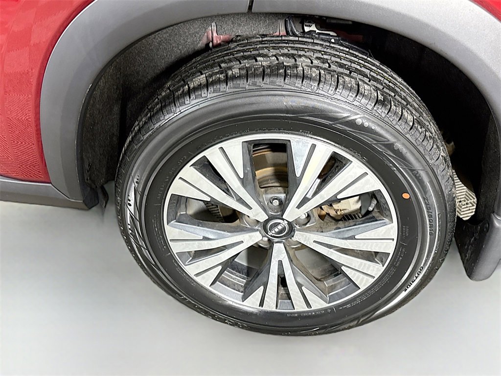 Used 2022 Nissan Rogue SV w/ SV Premium Package image 35