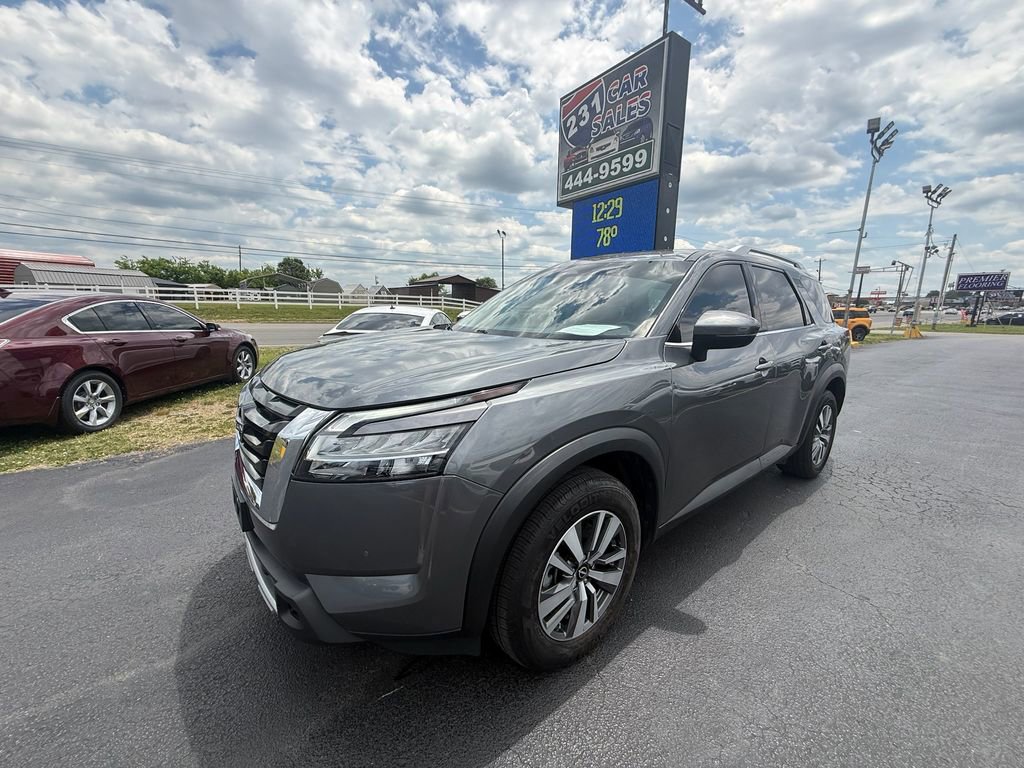 Used 2023 Nissan Pathfinder SL FWD image 8