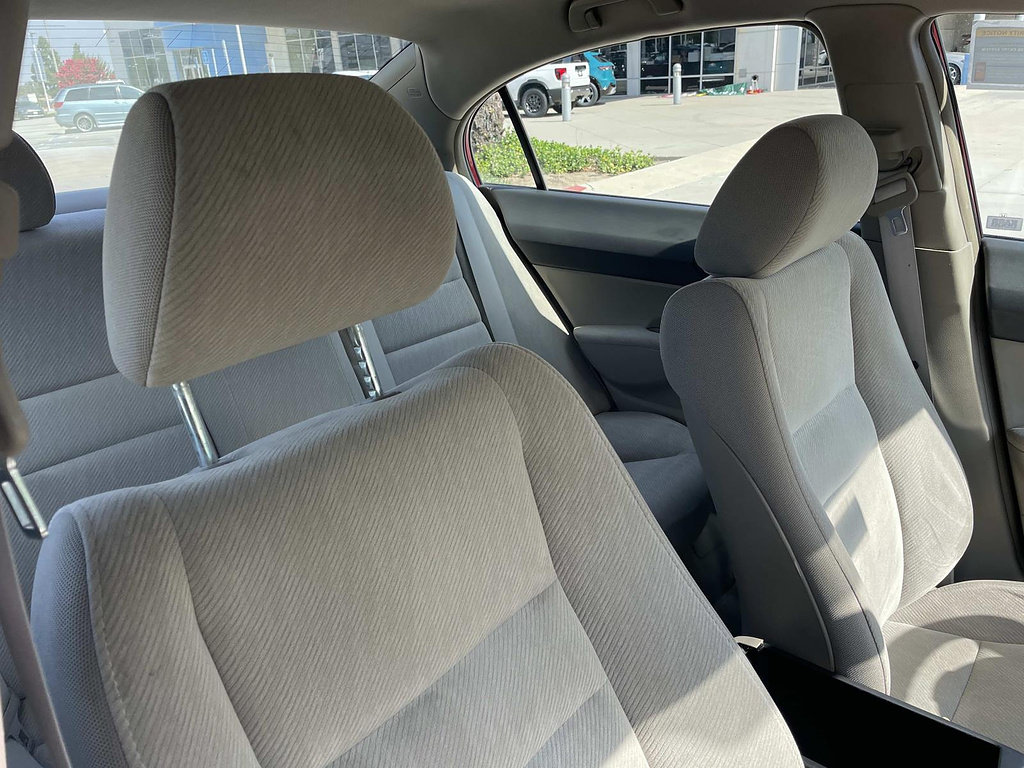 Used 2010 Honda Civic LX image 18