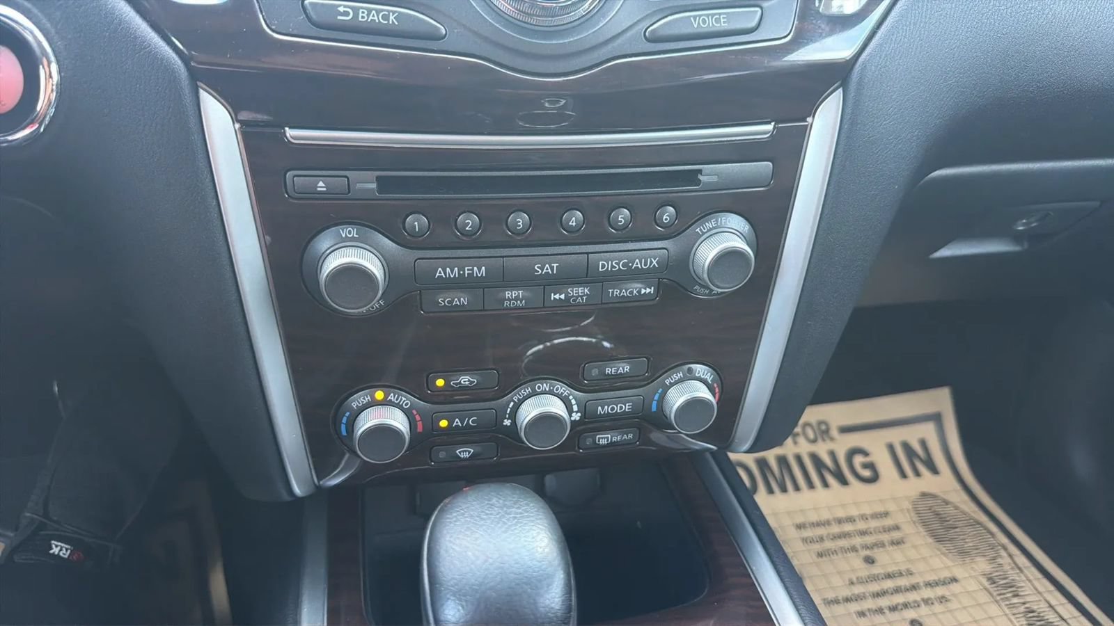 Used 2014 Nissan Pathfinder SL w/ SL Tech Package AWD/4WD image 32