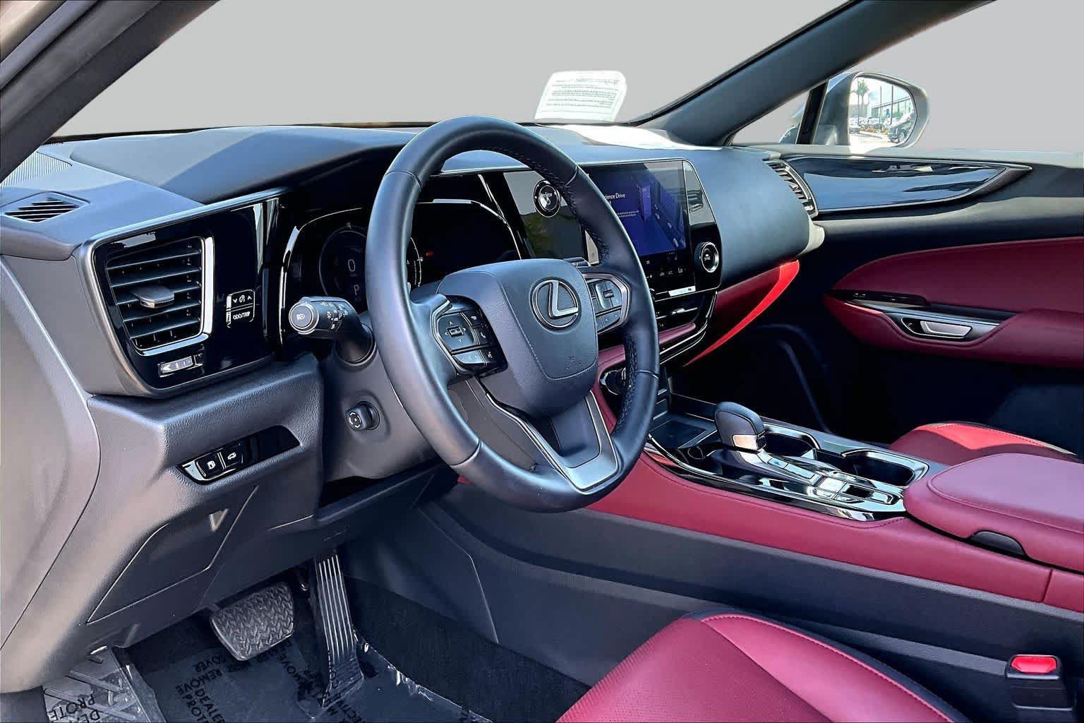 Used 2024 Lexus NX 350h AWD image 18