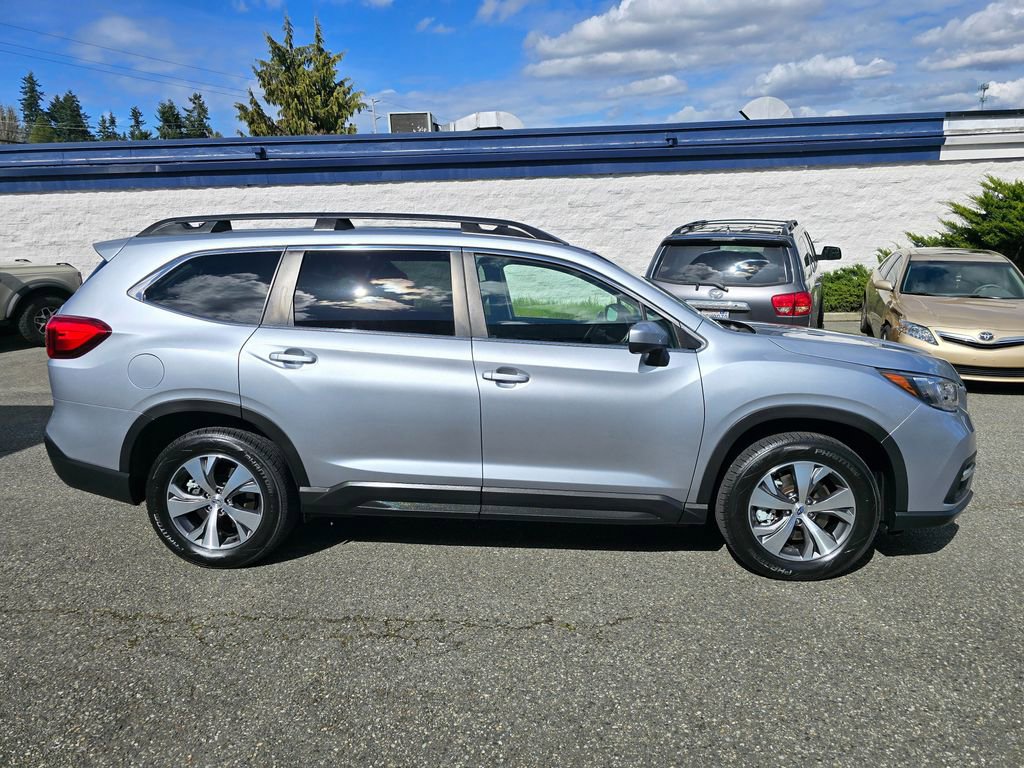 Used 2022 Subaru Ascent Premium w/ Convenience Package AWD/4WD image 3
