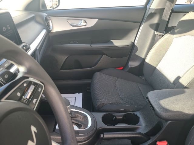 Used 2024 Kia Forte LXS image 12