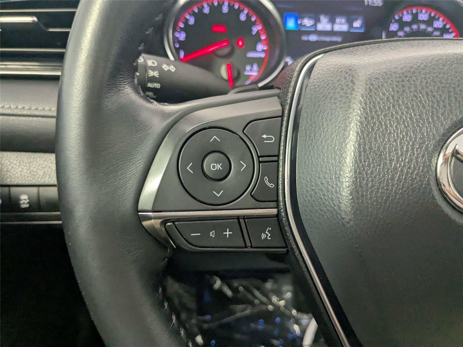 Certified 2020 Toyota Camry XSE FWD image 18