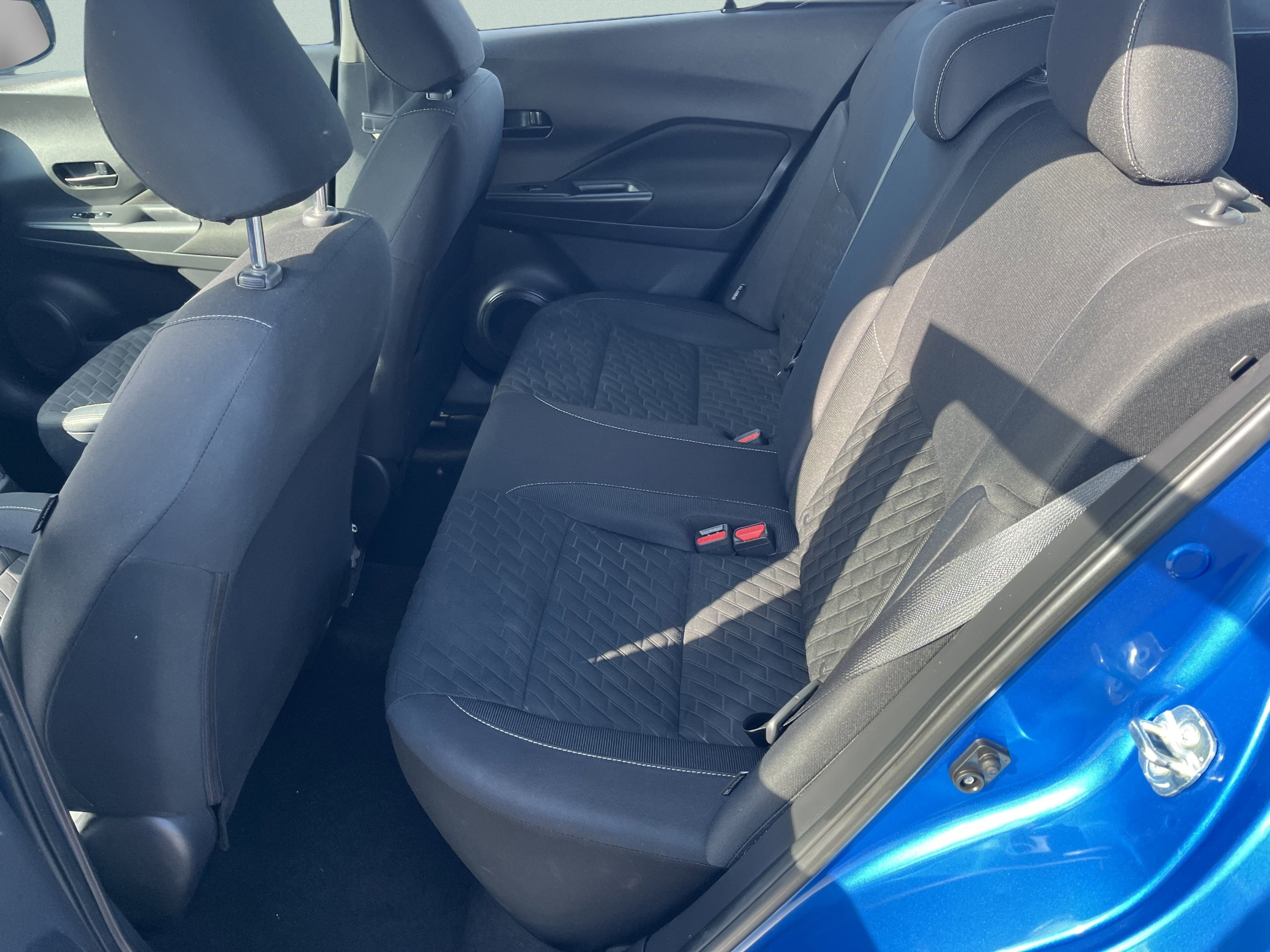 Used 2021 Nissan Kicks S FWD image 12