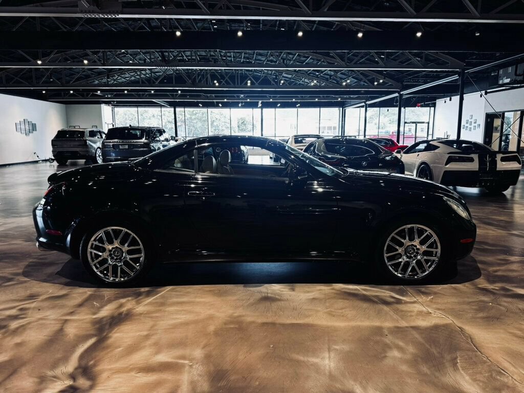 Used 2005 Lexus SC 430 Convertible RWD image 6