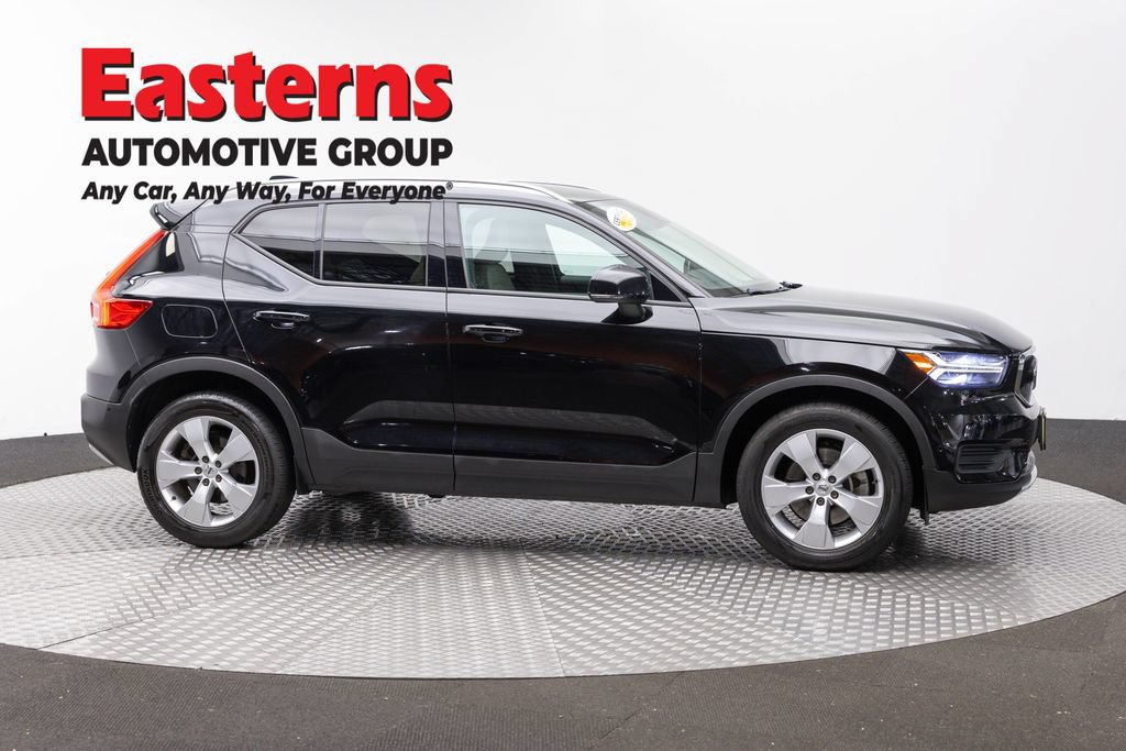 Used 2019 Volvo XC40 T5 Momentum AWD/4WD image 4