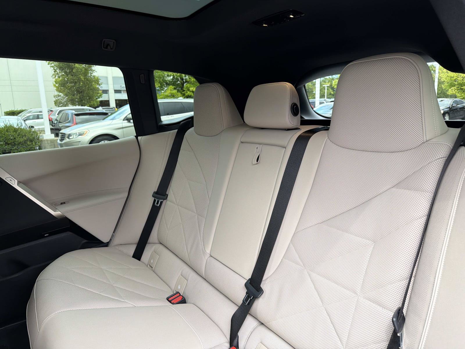 Certified 2024 BMW iX xDrive50 w/ Sport Package AWD/4WD image 13