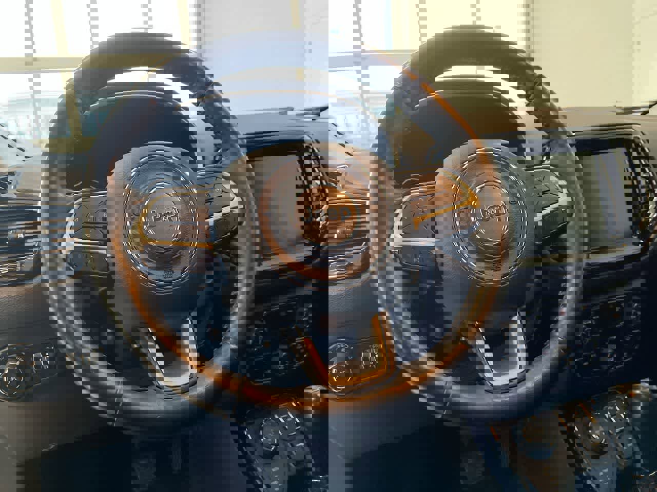 Used 2018 Jeep Compass Limited image 14