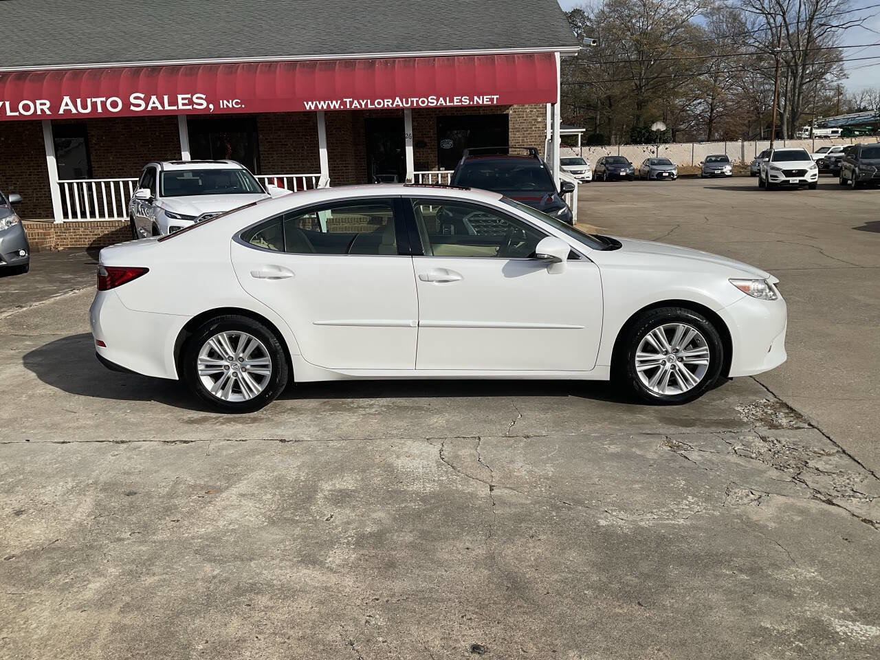 Used 2015 Lexus ES 350 image 2